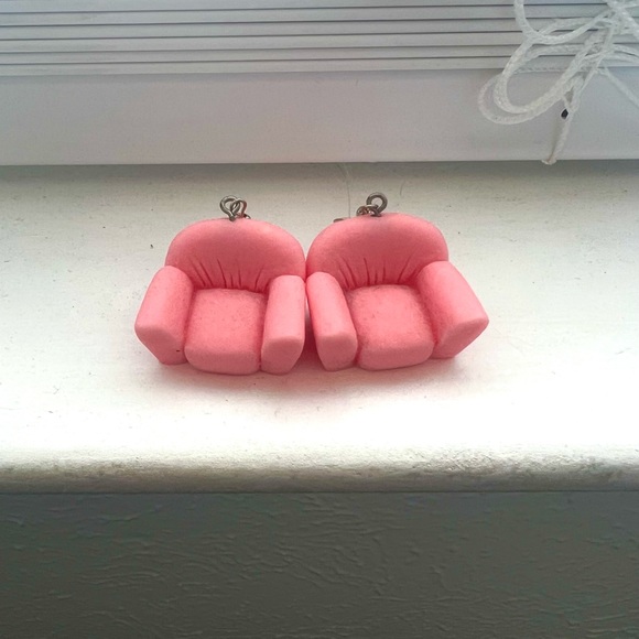 Unique earring bundle - Picture 3 of 7